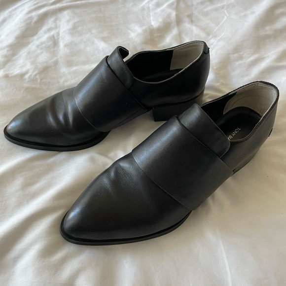 Tony Bianco Black Leather Loafer US 7.5 - Picture 2 of 4